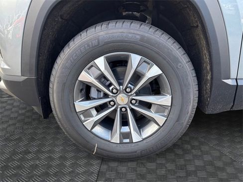 New 2026 Chevrolet Equinox LT image 14