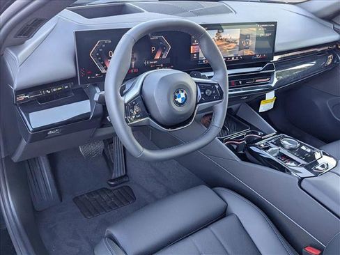 New 2026 BMW 530i image 3