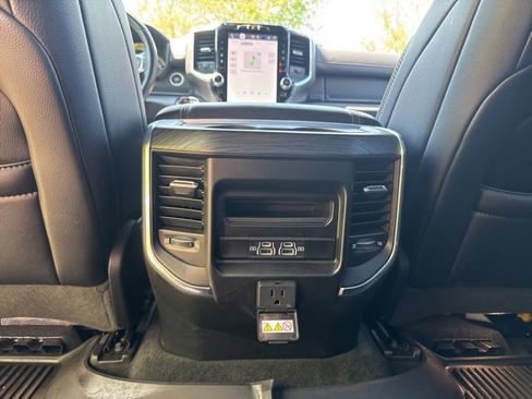 Used 2023 RAM 1500 Laramie AWD/4WD image 19