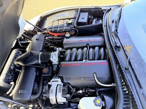 Used 2002 Chevrolet Corvette Convertible w/ Preferred Equipment Group2 RWD image 28