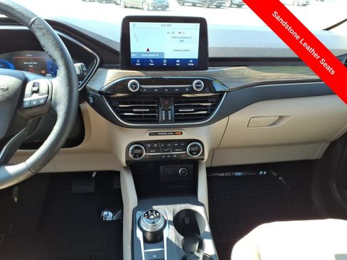 Used 2020 Ford Escape Titanium AWD/4WD image 15