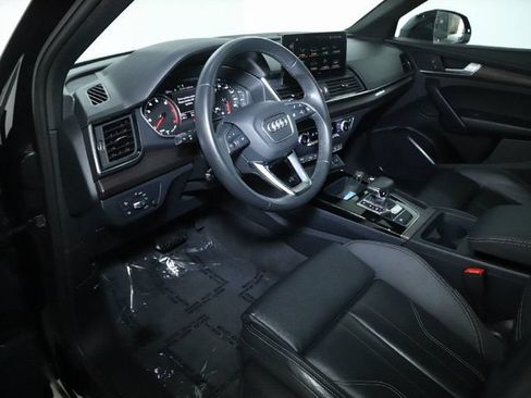 Used 2023 Audi Q5 2.0T Premium w/ Convenience Package AWD/4WD image 18