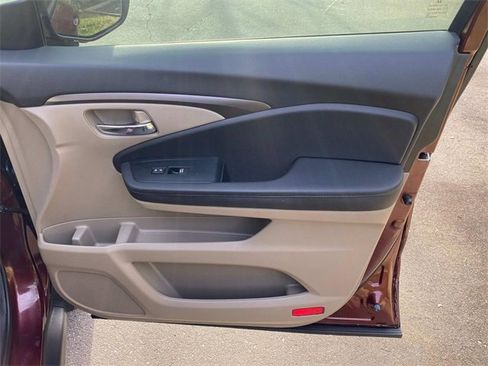 Used 2022 Honda Pilot Special Edition image 37