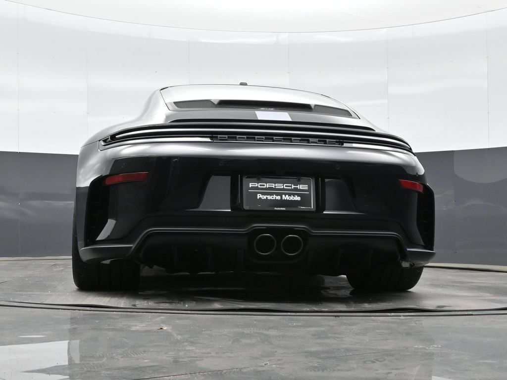 Used 2026 Porsche 911 GT3 RWD image 36