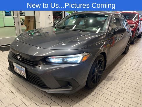Used 2024 Honda Civic Sport image 2
