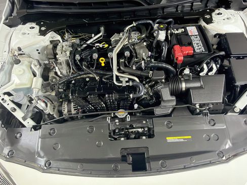 Used 2024 Nissan Altima 2.5 SV FWD image 30