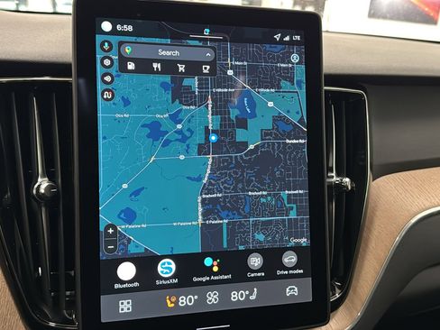 Used 2026 Volvo XC60 B5 Core w/ Climate Package image 16