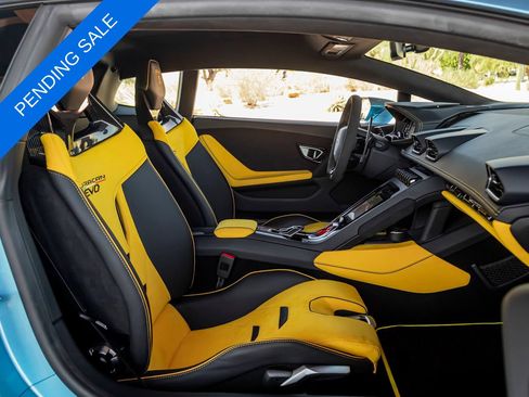 Used 2022 Lamborghini Huracan EVO RWD image 25