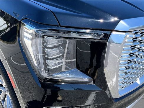 Used 2021 GMC Yukon Denali AWD/4WD image 28