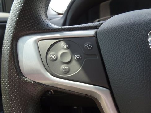 Used 2024 GMC Terrain SLE FWD image 21