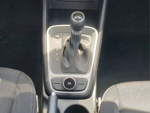 New 2025 Hyundai Venue SEL image 26