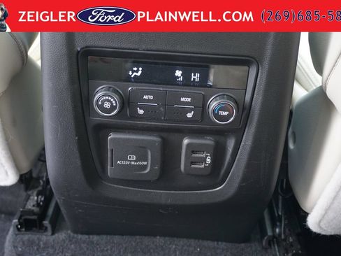 Used 2023 Buick Enclave Avenir w/ Avenir Technology Package AWD/4WD image 14