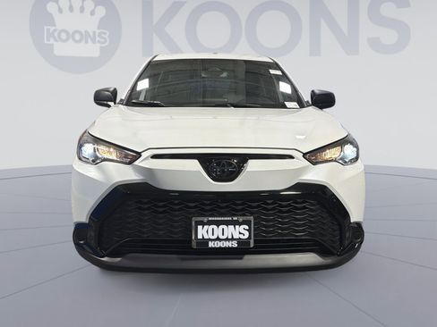 Used 2025 Toyota Corolla Cross AWD Hybrid image 7