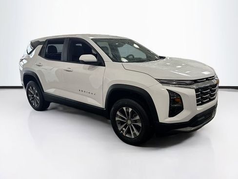 New 2026 Chevrolet Equinox LT w/ Convenience Package II image 3