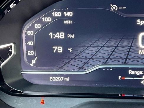 Used 2023 GMC Yukon XL Denali image 31