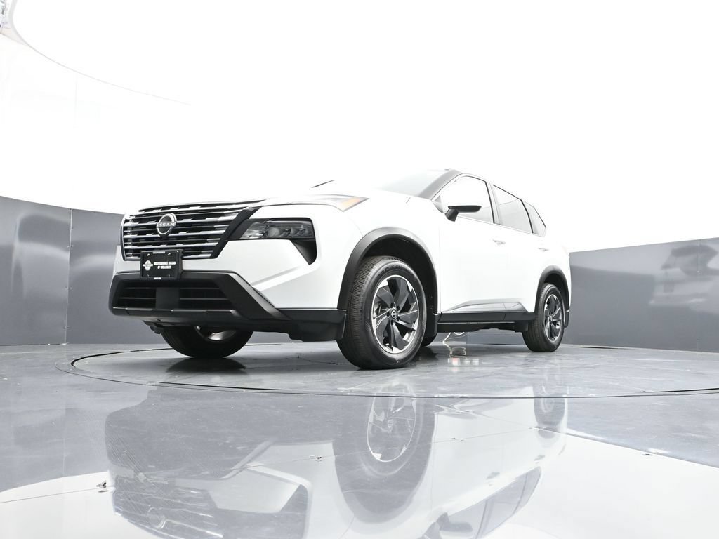 Certified 2026 Nissan Rogue SV AWD/4WD image 47