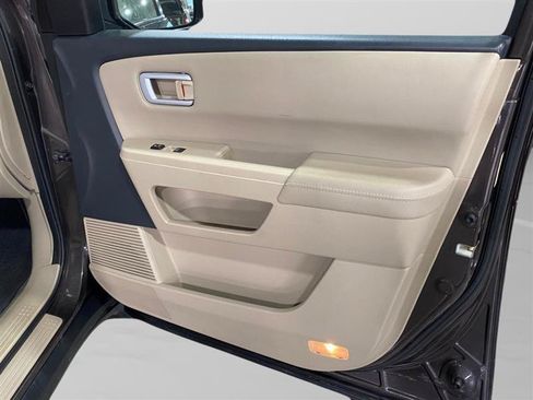 Used 2015 Honda Pilot Touring image 31