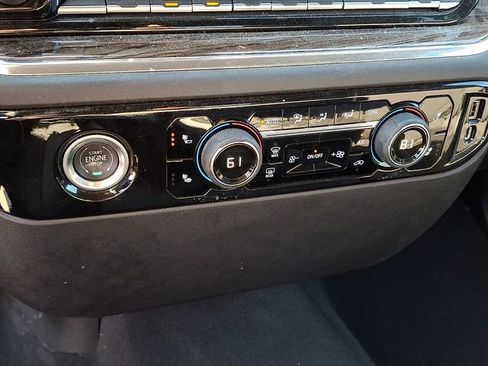 Used 2023 Chevrolet Silverado 1500 LT image 11