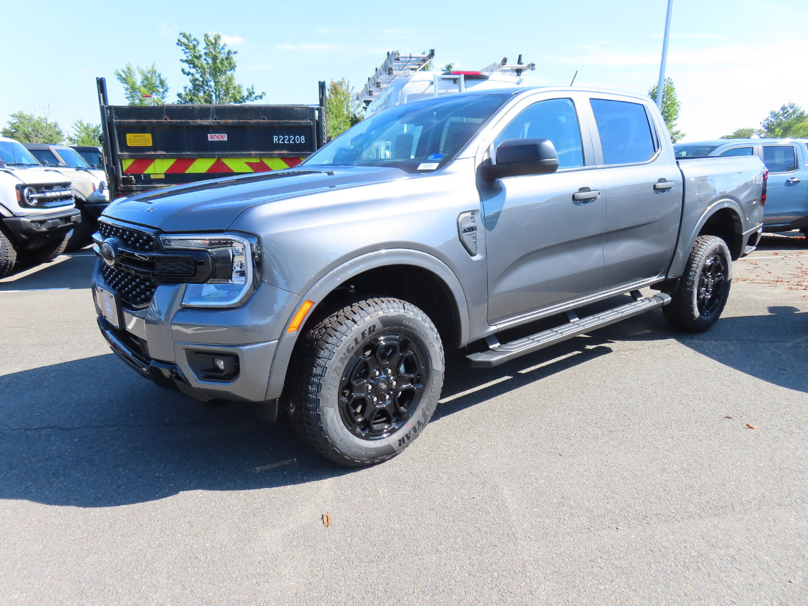 New 2026 Ford Ranger XLT w/ FX4 Off-Road Package AWD/4WD image 3