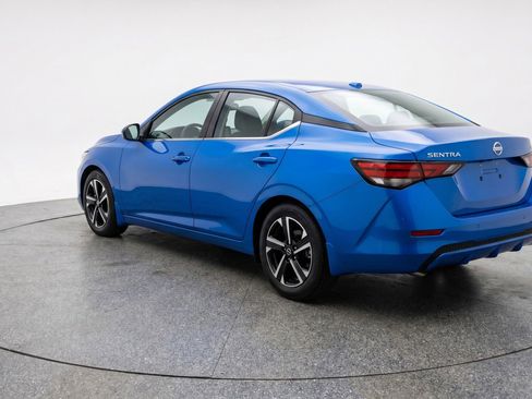 Used 2025 Nissan Sentra SV FWD image 6