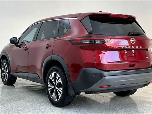 Used 2022 Nissan Rogue SV image 16