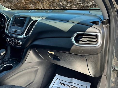 Used 2023 Chevrolet Equinox LT w/ Driver Convenience Package image 16