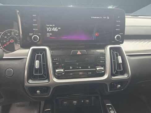 Used 2023 Kia Sorento S w/ Panoramic Sunroof Package image 23