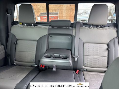 Used 2025 Chevrolet Silverado 1500 ZR2 w/ Technology Package image 24