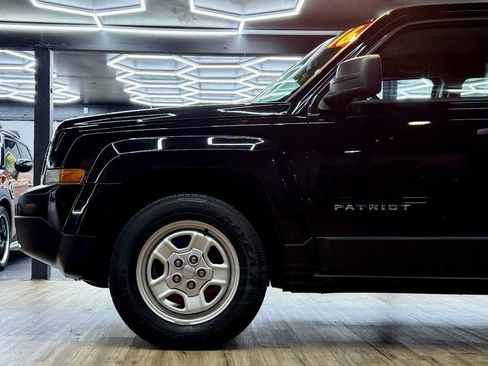 Used 2016 Jeep Patriot Sport FWD image 2