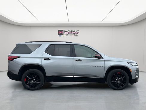 Used 2023 Chevrolet Traverse Premier w/ Redline Edition image 2