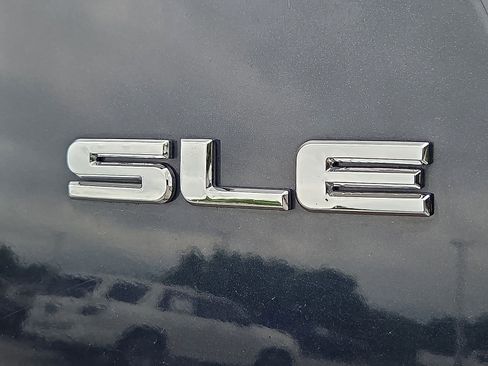 Used 2015 GMC Terrain SLE FWD image 9