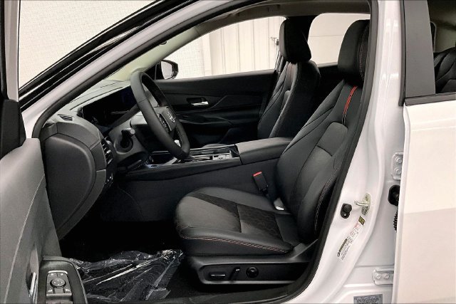 New 2027 Nissan Sentra SR FWD image 10