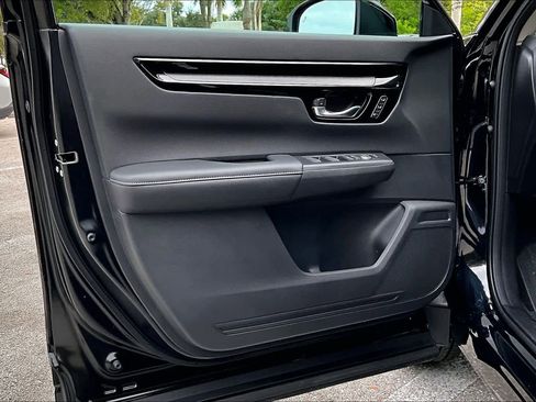 Used 2025 Honda CR-V EX-L image 25