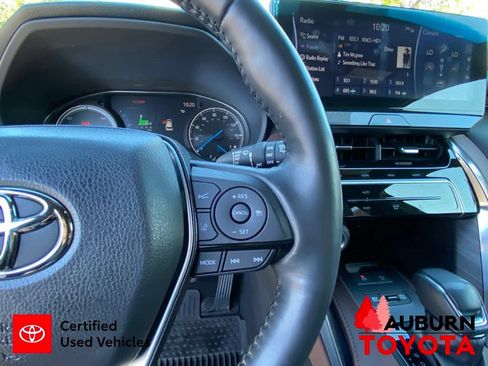 Certified 2021 Toyota Venza Limited AWD/4WD image 40