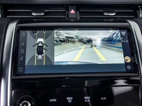 Used 2022 Land Rover Discovery Sport SE R-Dynamic image 34