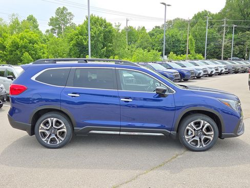 New 2026 Subaru Ascent Touring AWD/4WD image 2
