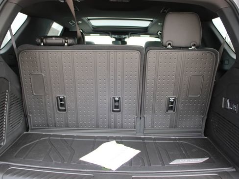 New 2025 Chevrolet Tahoe LT w/ Comfort Package image 30