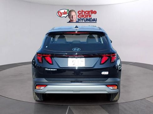 New 2026 Hyundai Tucson SE FWD image 4