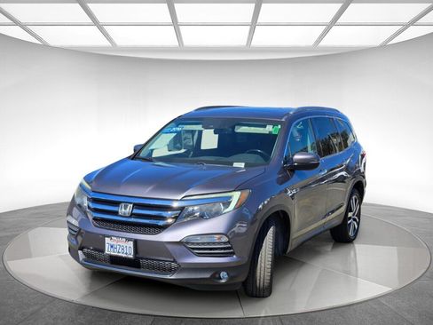 Used 2016 Honda Pilot Touring image 7