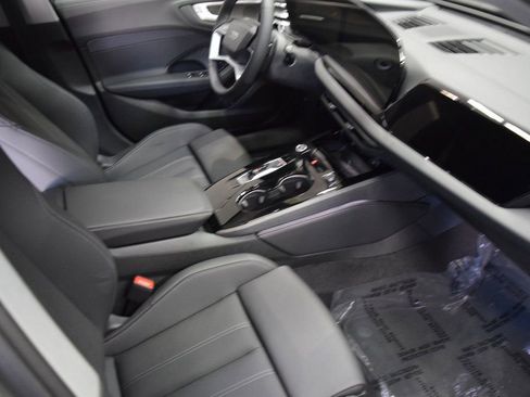 New 2025 Audi A5 2.0T Prestige image 7