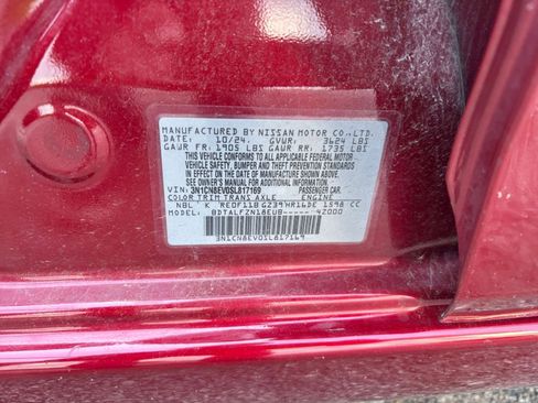 Used 2025 Nissan Versa SV FWD image 27