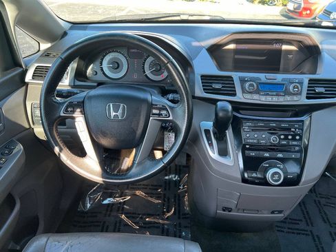Used 2011 Honda Odyssey EX-L image 38