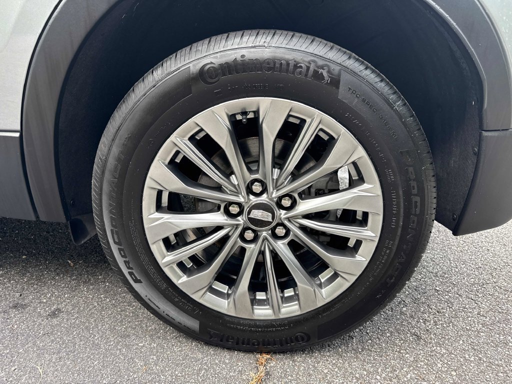 Used 2025 Cadillac XT4 Premium Luxury FWD image 31