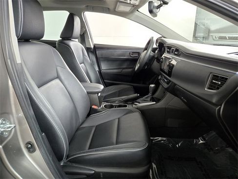 Used 2015 Toyota Corolla LE image 22