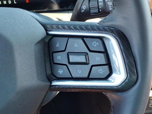 Used 2025 Ford Mustang Coupe image 30