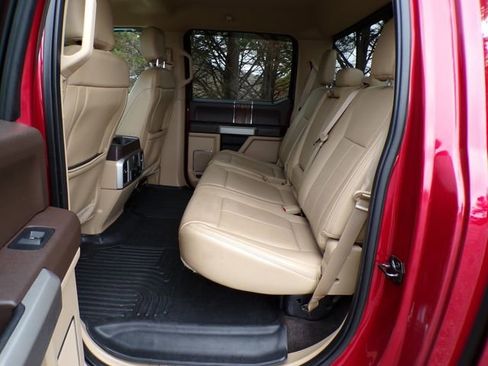 Used 2018 Ford F150 Lariat w/ Equipment Group 502A Luxury image 9