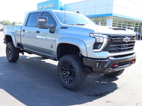 New 2026 Chevrolet Silverado 2500 LT w/ Trail Boss Package AWD/4WD image 2