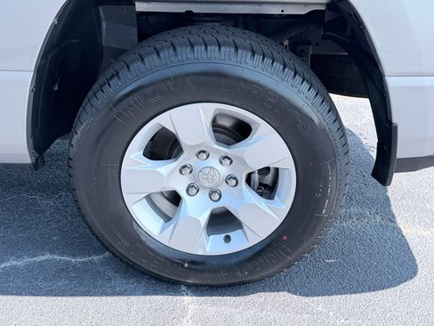 Used 2022 RAM 1500 Big Horn AWD/4WD image 34