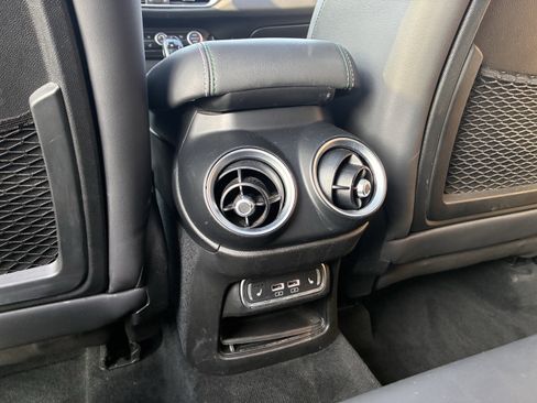 Used 2019 Alfa Romeo Stelvio Quadrifoglio w/ Convenience Package image 31