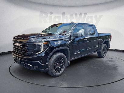 Used 2024 GMC Sierra 1500 Pro w/ Graphite Edition